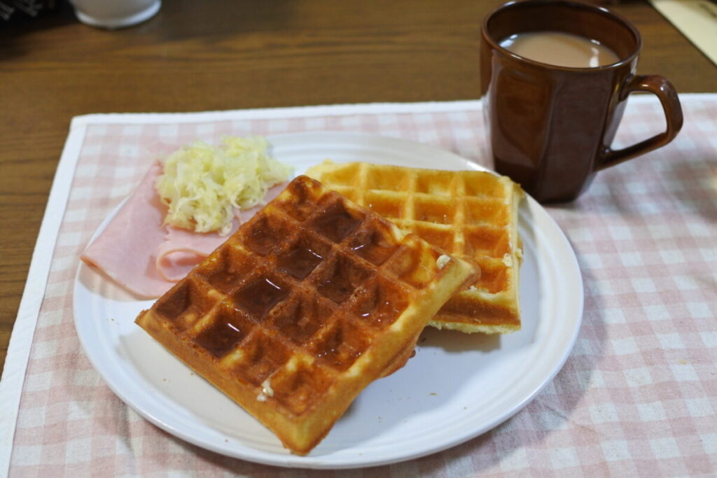 american-waffle-morning